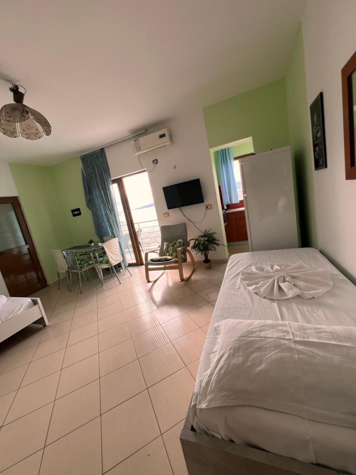 Majki Beach Apartments Saranda Extérieur photo
