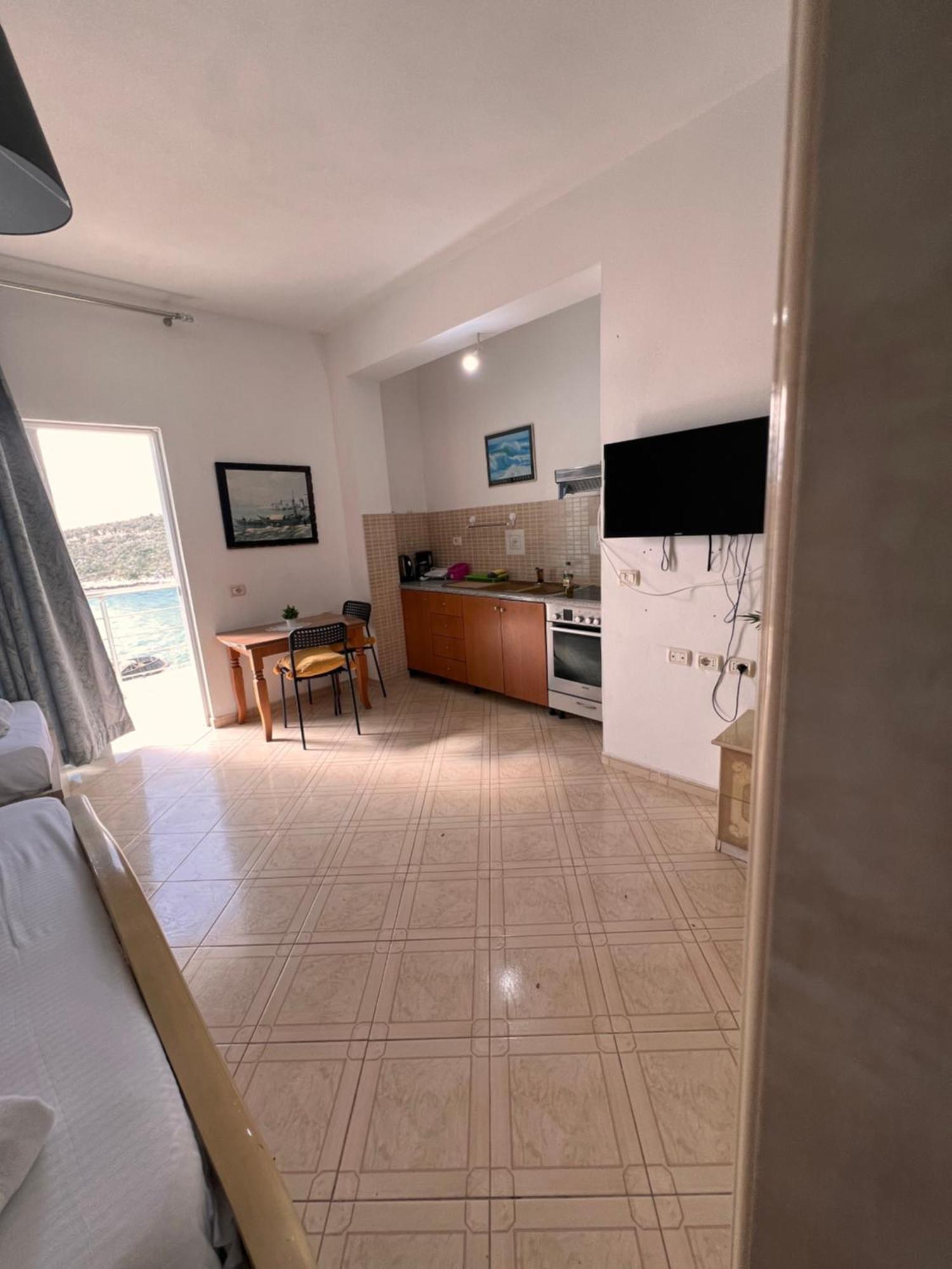 Majki Beach Apartments Saranda Extérieur photo