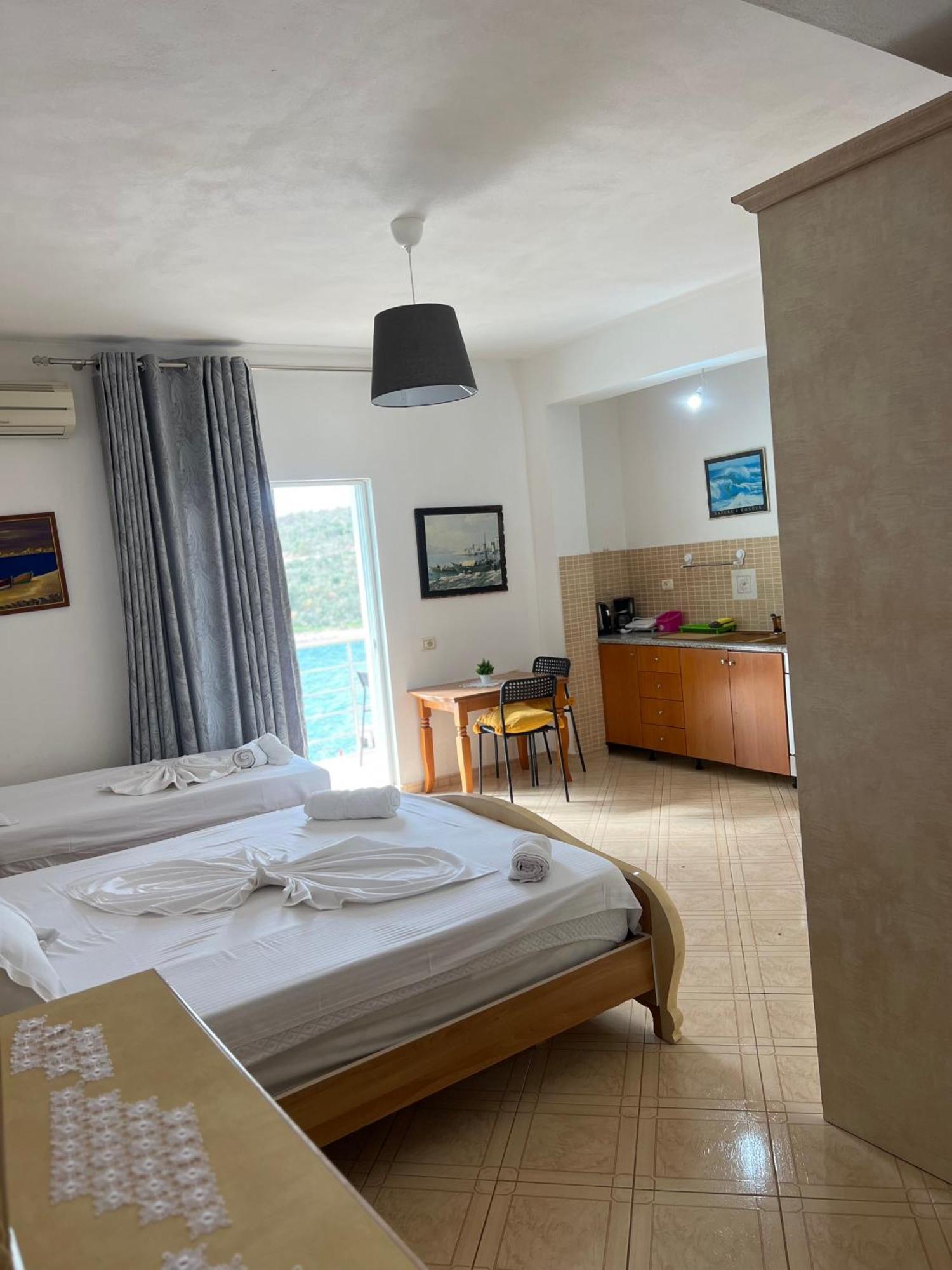 Majki Beach Apartments Saranda Extérieur photo