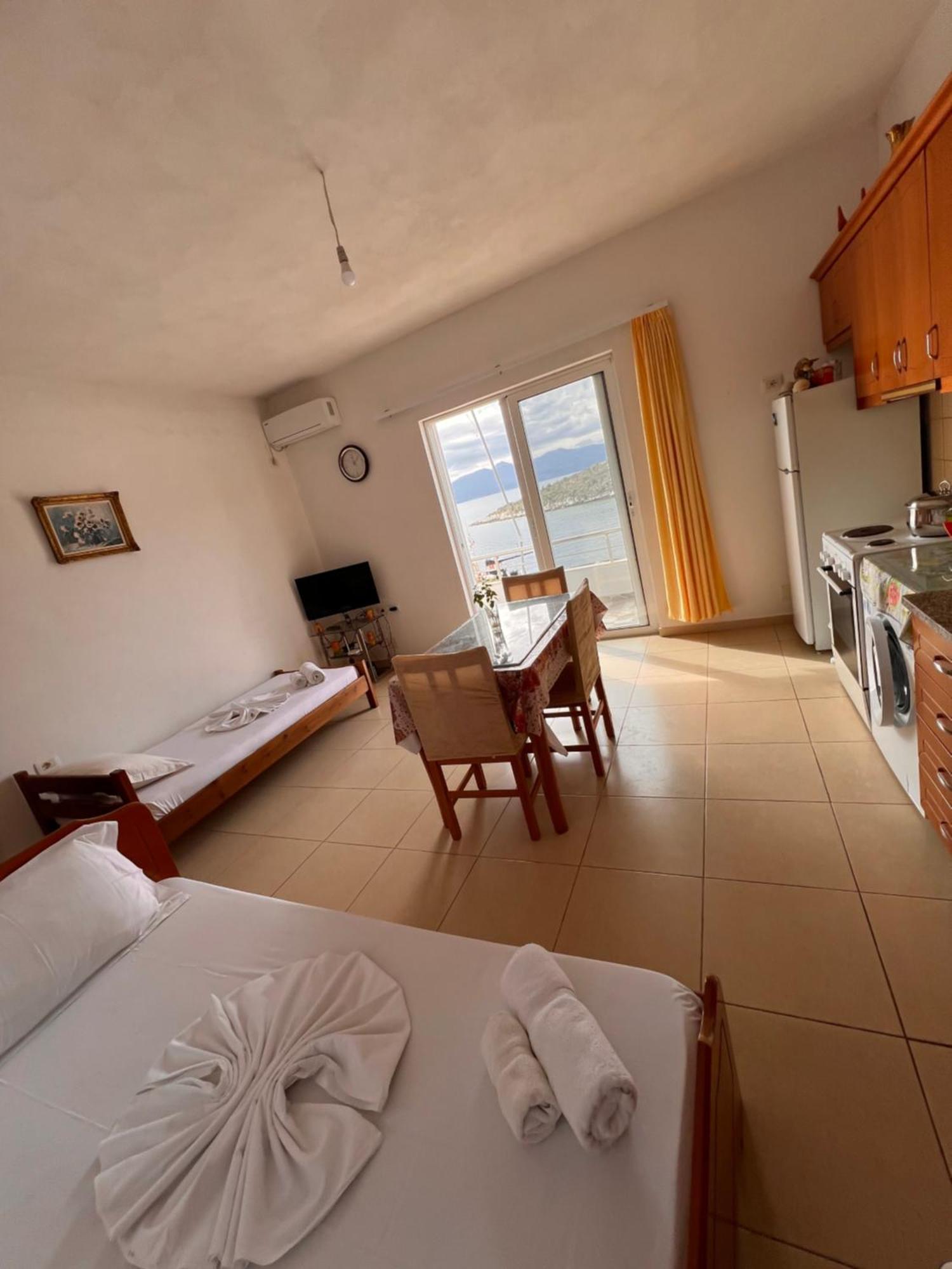 Majki Beach Apartments Saranda Extérieur photo