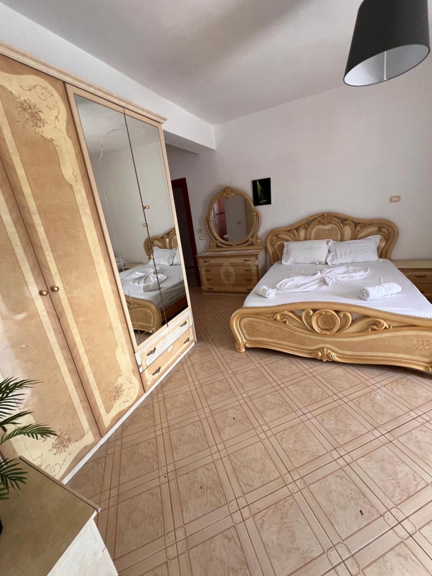 Majki Beach Apartments Saranda Extérieur photo