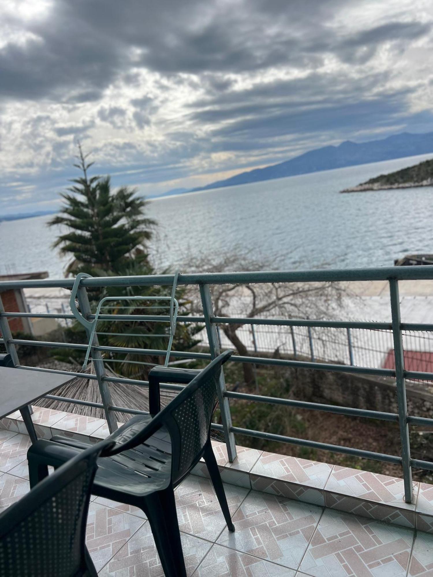 Majki Beach Apartments Saranda Extérieur photo